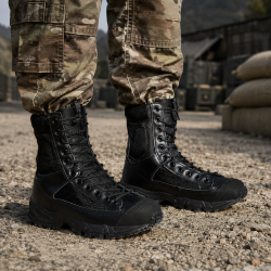 Rangers commando mat - détail œillets noircis traités mat et lacets paracorde noire