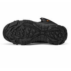 Chaussures militaires nubuck - détail système laçage rapide à crochets supérieurs